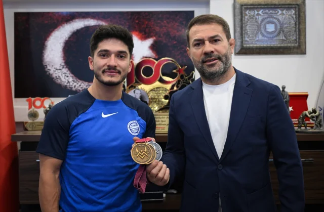 Halterde Muhammed Furkan'dan Rekorlarla Şampiyonluk