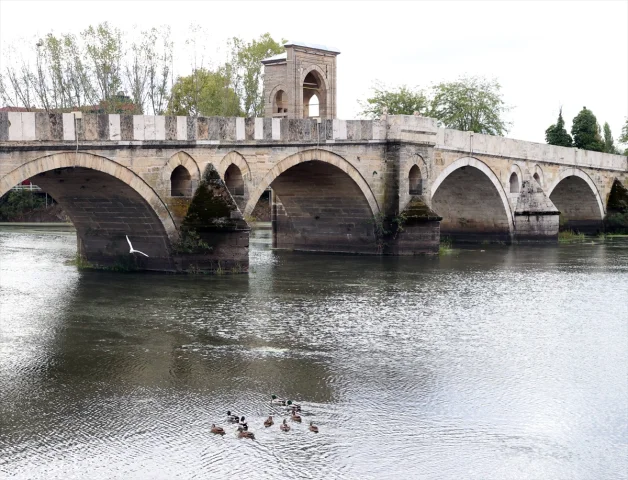 Edirne'de Yağışların Getirdiği Değişim Nehir Seviyelerini Yükseltti