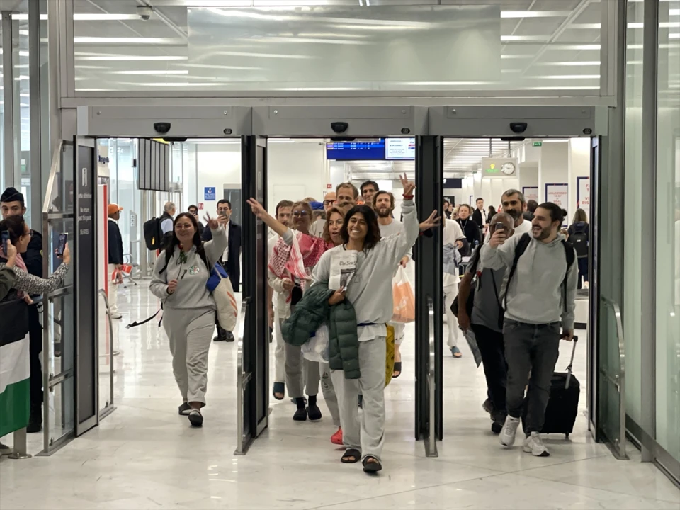 Fransız Aktivistler İsrail'den Sonra Ülkelerine Döndü