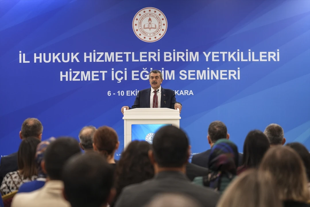 Bakan Tekin'den Eğitimde Özgürlük ve Hak Dengesi Üzerine Çarpıcı Açıklamalar