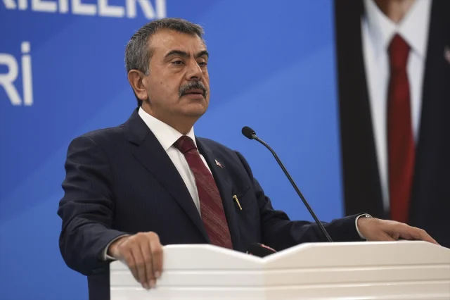 Bakan Tekin'den Eğitimde Özgürlük ve Hak Dengesi Üzerine Çarpıcı Açıklamalar
