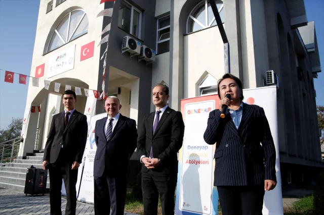Türk Bilimi Kırgızistan'da Geleceği İnşa Ediyor: Bilim Bişkek'te 80 Öğrenci Eğitime Başladı