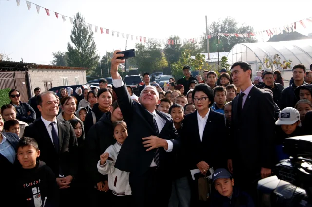 Türk Bilimi Kırgızistan'da Geleceği İnşa Ediyor: Bilim Bişkek'te 80 Öğrenci Eğitime Başladı