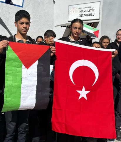 Kars'taki Gençler Filistin İçin Bir Araya Geldi