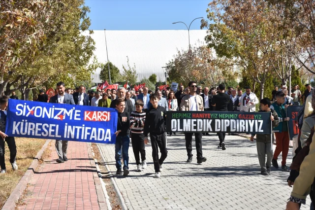 Karaman'da Filistin'e Destek İçin Büyük Yürüyüş