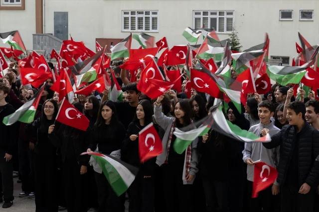 Okullarda Filistin Farkındalığı Etkinliği Gençlerin Sesi Oldu