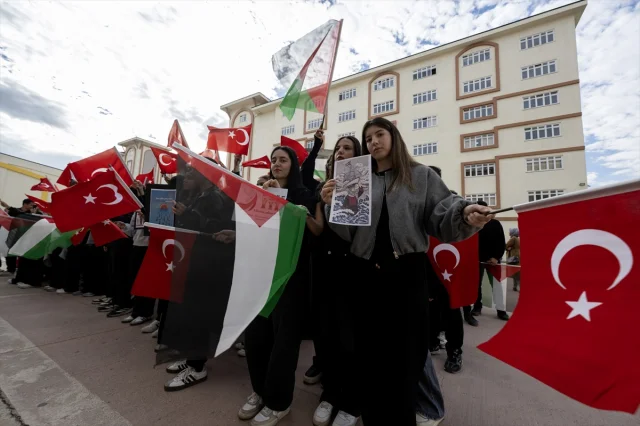 Okullarda Filistin Farkındalığı Etkinliği Gençlerin Sesi Oldu