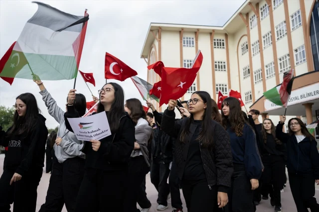 Okullarda Filistin Farkındalığı Etkinliği Gençlerin Sesi Oldu