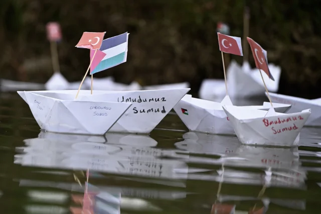Düzce'de kağıttan gemilerle Filistin'e güçlü destek duyurusu
