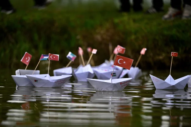 Düzce'de kağıttan gemilerle Filistin'e güçlü destek duyurusu