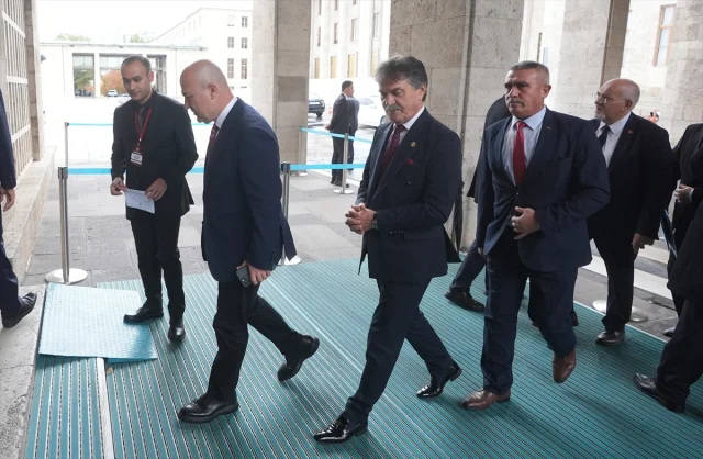Milli Dayanışma Komisyonu'ndan Kritik Mesajlar
