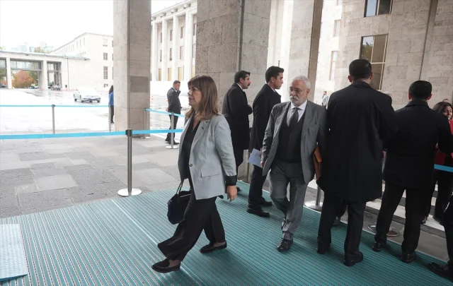 Milli Dayanışma Komisyonu'ndan Kritik Mesajlar