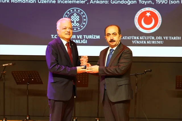 Türk Kültürü Kongresi Ankara'da Başladı Dünyaya Kapılarını Açıyor
