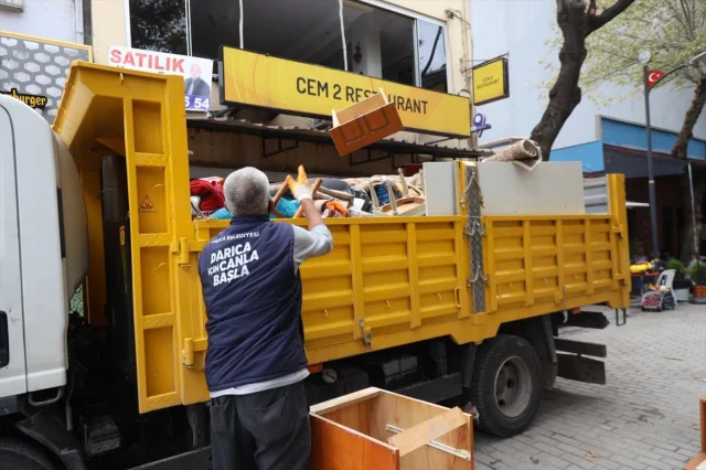 Kocaeli'de Çöplerin Arasından Çıkan Şaşırtıcı Gerçek