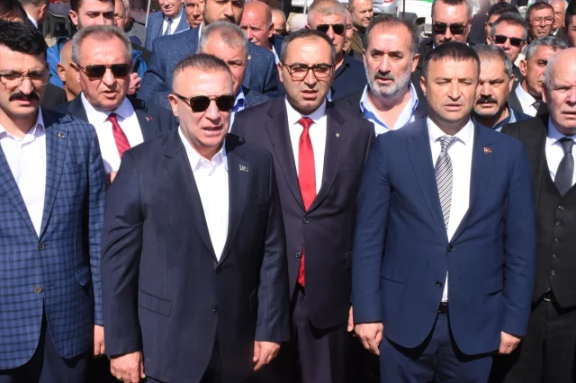 MHP'li İzzet Ulvi Yönter'den Afyonkarahisar Çıkarması