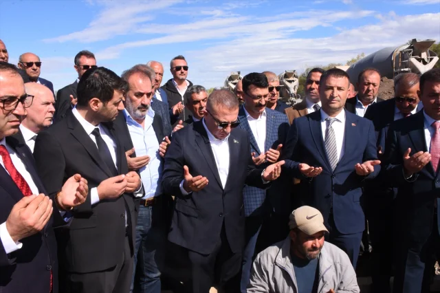 MHP'li İzzet Ulvi Yönter'den Afyonkarahisar Çıkarması