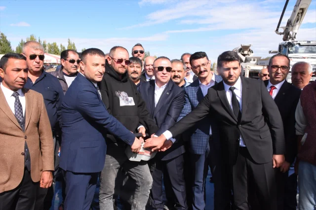 MHP'li İzzet Ulvi Yönter'den Afyonkarahisar Çıkarması