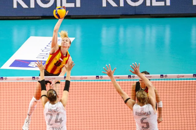 AXA Sigorta Kupa Voley Kadınlar Grubunda Göztepe'nin Zaferi