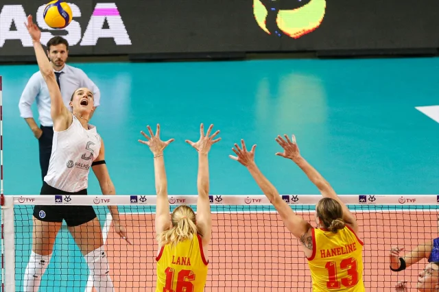 AXA Sigorta Kupa Voley Kadınlar Grubunda Göztepe'nin Zaferi