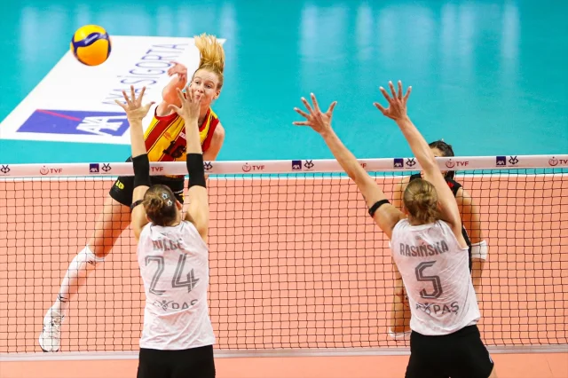 AXA Sigorta Kupa Voley Kadınlar Grubunda Göztepe'nin Zaferi
