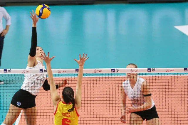 AXA Sigorta Kupa Voley Kadınlar Grubunda Göztepe'nin Zaferi