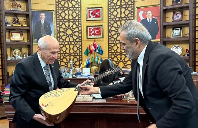 Devlet Bahçeli'den Yavuz Bingöl'e Özel Karşılama