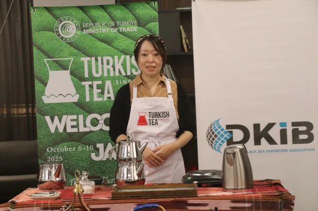 Rize'de Çay Demleme Yarışmasında Nefes Kesen Anlar