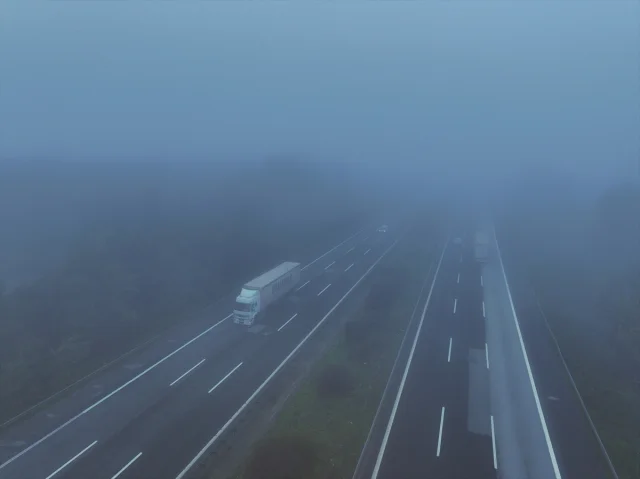 Anadolu Otoyolu'nda Sis Sürüşü Tehlikeye Attı