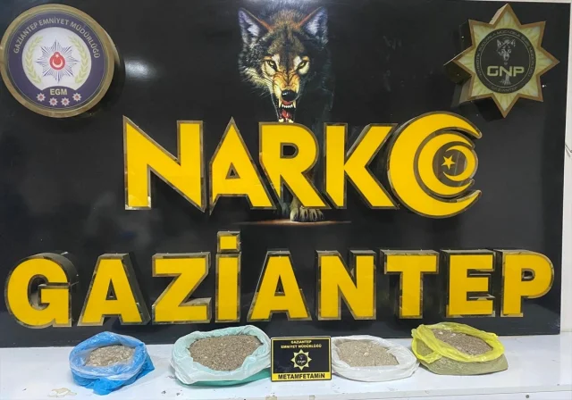 Gaziantep'te Şok Baskınla Uyuşturucular Ele Geçirildi