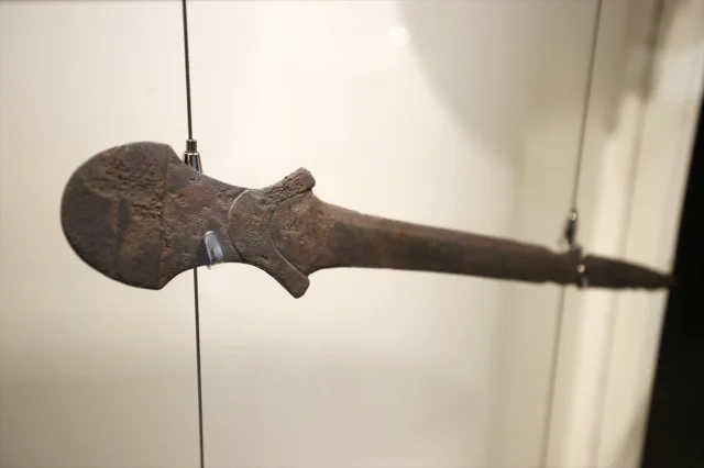 Arslantepe'de Bulunan Tarihi Kılıçlar Medeniyetlerin Gizemin...