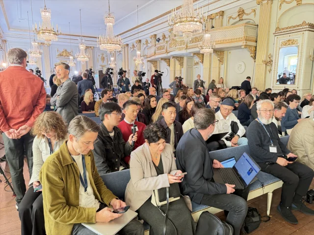 71 Yaşındaki Macar Yazara Büyük Onur: 2025 Nobel Edebiyat Öd...