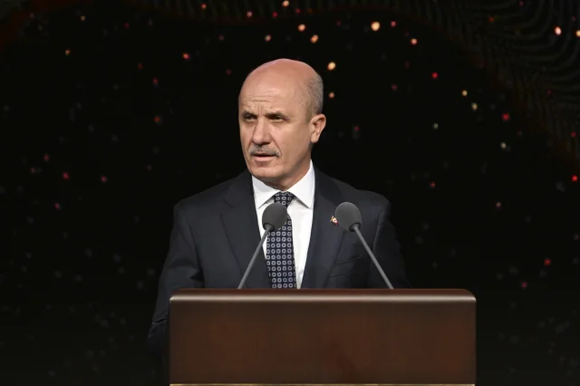 YÖK Başkanı Özvar Yeniliklerle Dolu Eğitim Vizyonunu Açıklad...