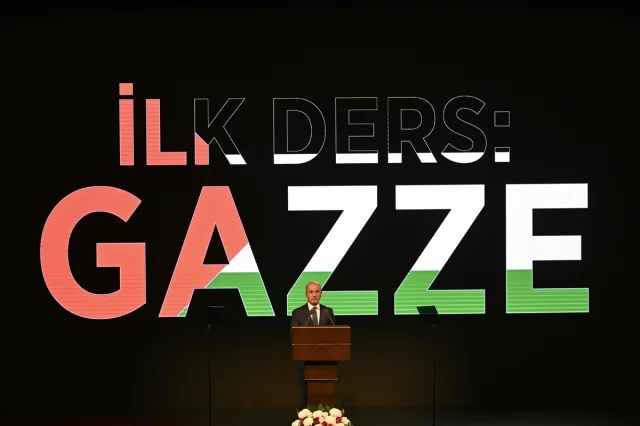 YÖK Başkanı Özvar Yeniliklerle Dolu Eğitim Vizyonunu Açıkladı