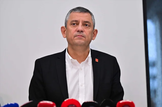 CHP Lideri Özel'den Avrupa Turu Öncesi Önemli Açıklamalar