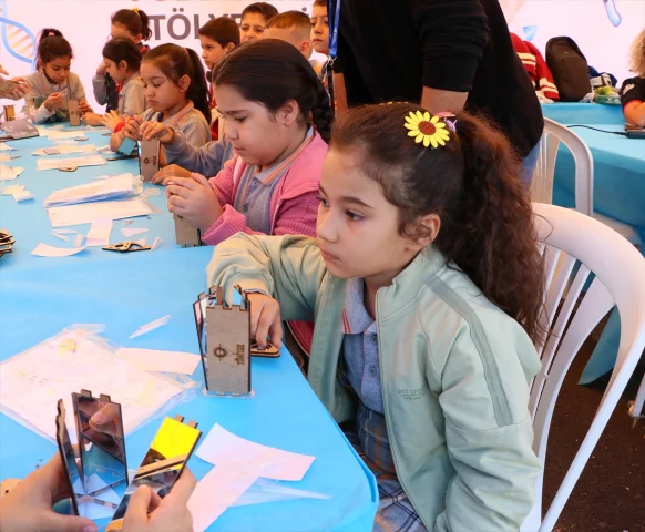 Gaziantep'in AstroFest Bilim Şenliği Renkli Başladı
