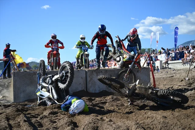 Sea To Sky Motosiklet Yarışında Heyecan Dorukta