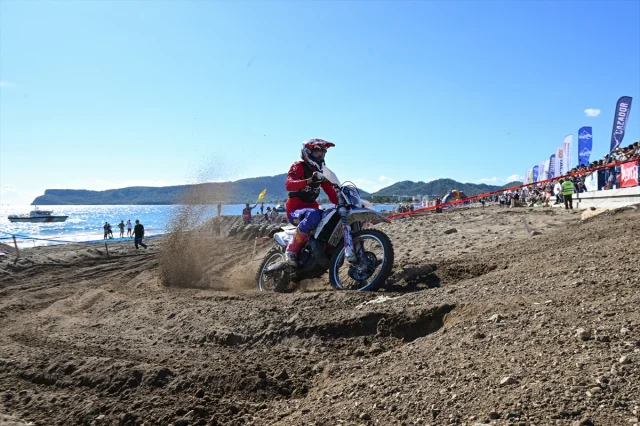 Sea To Sky Motosiklet Yarışında Heyecan Dorukta