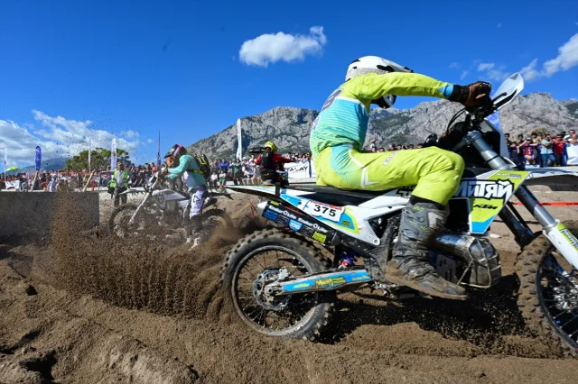 Sea To Sky Motosiklet Yarışında Heyecan Dorukta