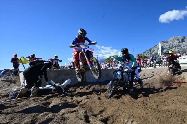 Sea To Sky Motosiklet Yarışında Heyecan Dorukta