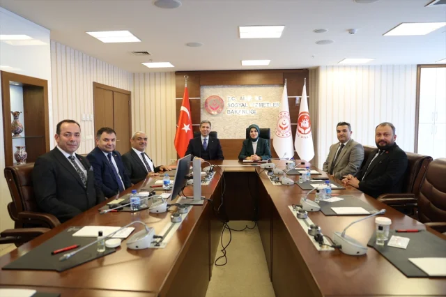 Bakan Göktaş'tan Sivil Toplum Vurgusu: AK Parti Heyetiyle Önemli Toplantı