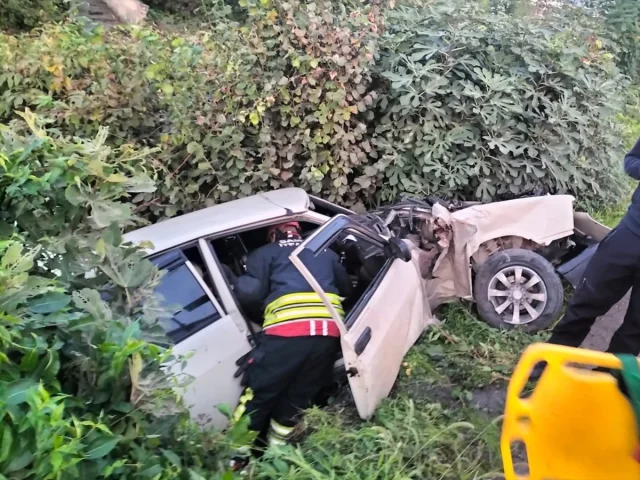 Samsun'da Kontrolden Çıkan Otomobil Baştan Sona İncelendi