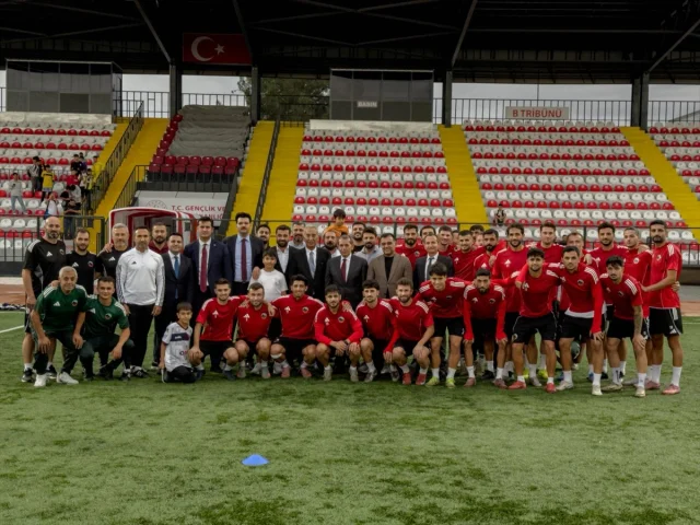 Dursun Özbek'ten Mardin'de Anlamlı Ziyaret: Mardin 1969 Spor'a Destek