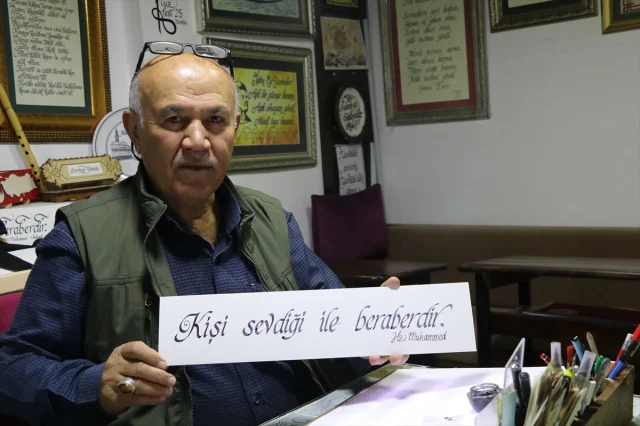 Emekli Öğretmenin Kaligrafi Serüveni Kültürel Mirası Yaşatıyor