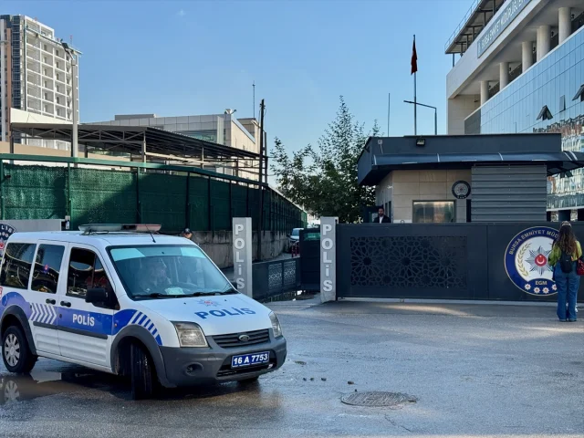 Bursa'da Büyük Operasyon: Eski Belediye Başkanı ve 20 Kişi Gözaltında