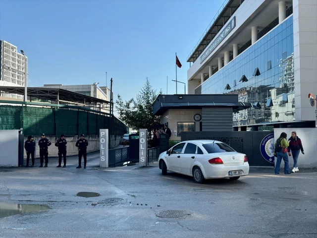 Bursa'da Büyük Operasyon: Eski Belediye Başkanı ve 20 Kişi Gözaltında