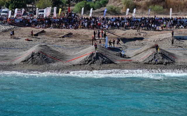 Antalya'nın Zirvesinde Nefes Kesen Enduro Yarışı Sonuçlandı