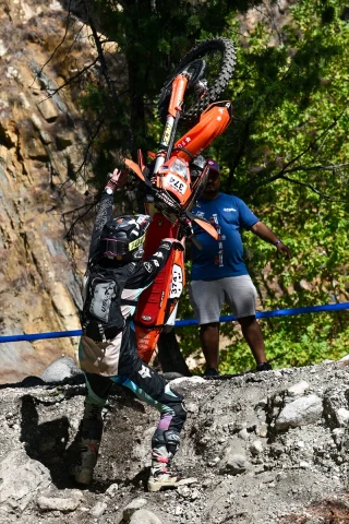Antalya'nın Zirvesinde Nefes Kesen Enduro Yarışı Sonuçlandı