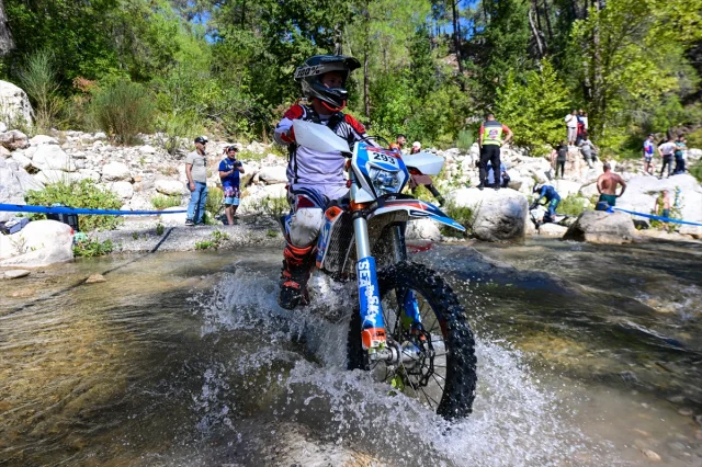 Antalya'nın Zirvesinde Nefes Kesen Enduro Yarışı Sonuçlandı