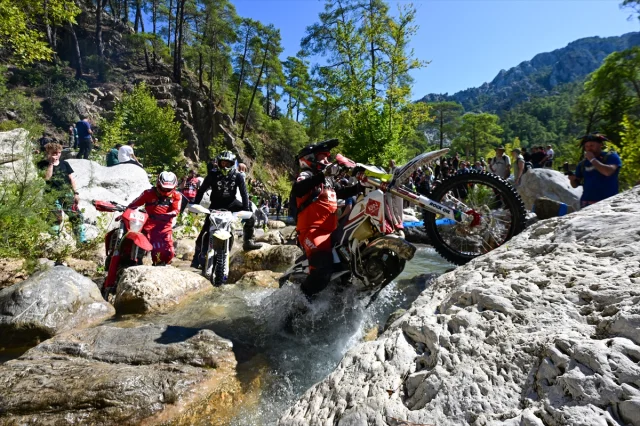Antalya'nın Zirvesinde Nefes Kesen Enduro Yarışı Sonuçlandı