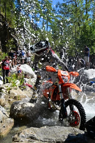 Antalya'nın Zirvesinde Nefes Kesen Enduro Yarışı Sonuçlandı